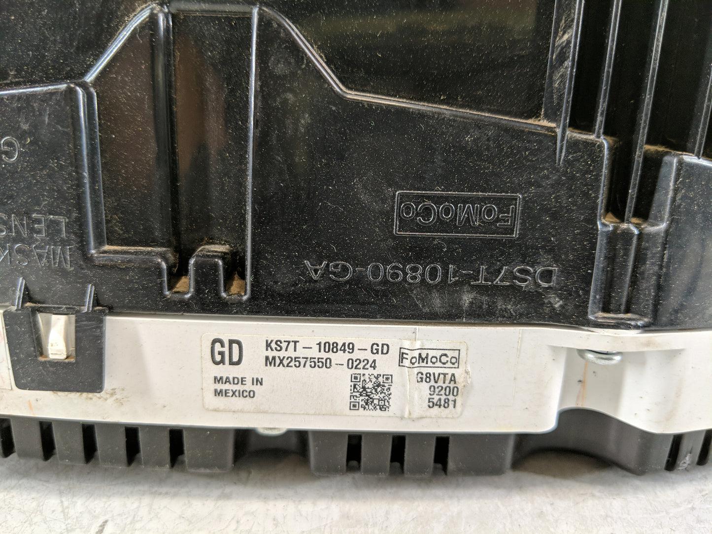 2019-2020 Ford Fusion Instrument Cluster Speedometer Gauges P/N:KS7T-10849-GD Fits Fits 2019 2020 OEM Used Auto Parts - Oemu