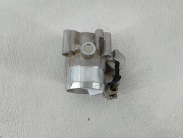2014-2020 Ford Fusion Throttle Body P/N:DS7G-9F991-CA Fits Fits 2014 2015 2016 2017 2018 2019 2020 OEM Used Auto Parts