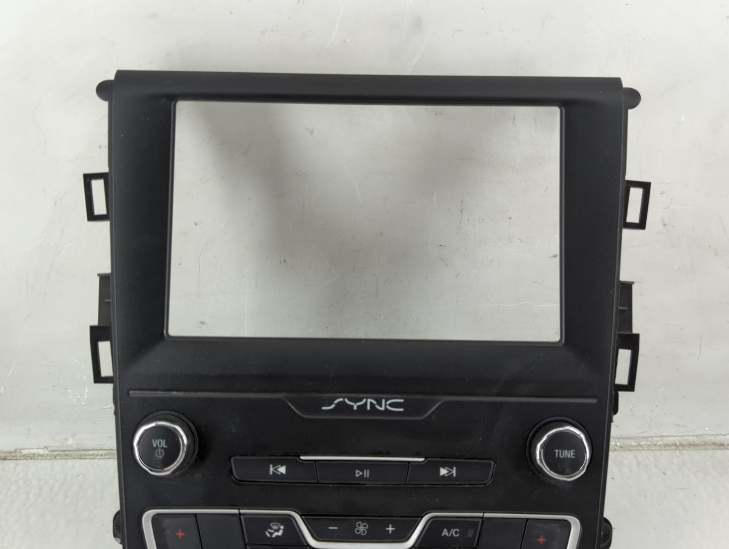 2019-2020 Ford Fusion Radio AM FM Cd Player Receiver Replacement P/N:KS7T-18E245-CGE Fits Fits 2019 2020 OEM Used Auto Parts