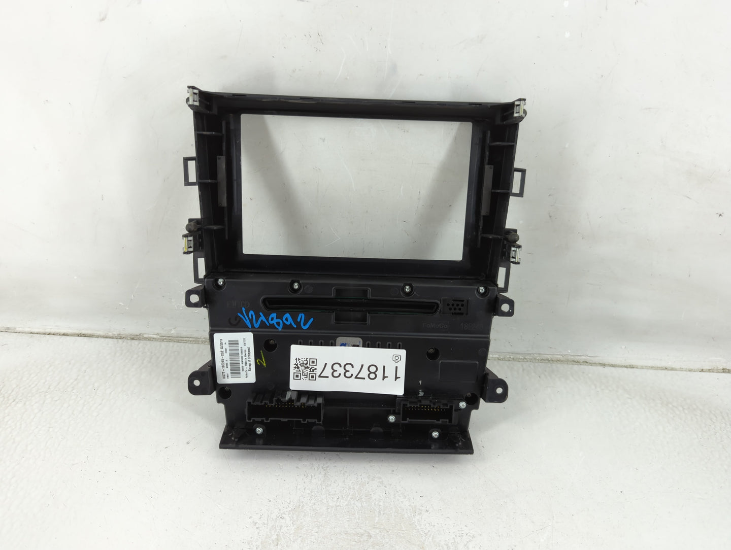 2019-2020 Ford Fusion Radio AM FM Cd Player Receiver Replacement P/N:KS7T-18E245-CGE Fits Fits 2019 2020 OEM Used Auto Parts