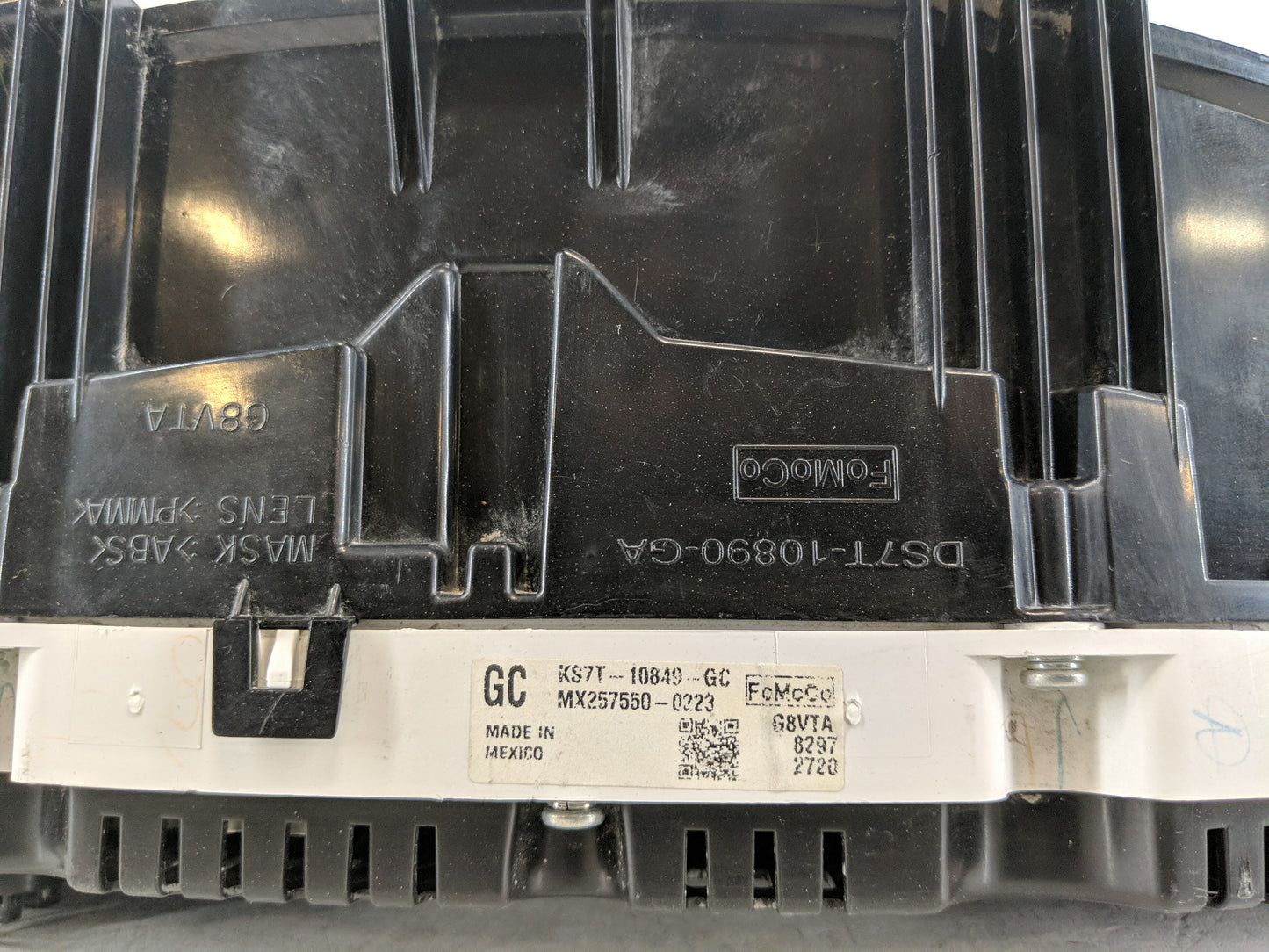 2019-2020 Ford Fusion Instrument Cluster Speedometer Gauges P/N:KS7T-10849-GC DS7T-10890-GA Fits Fits 2019 2020 OEM Used Aut