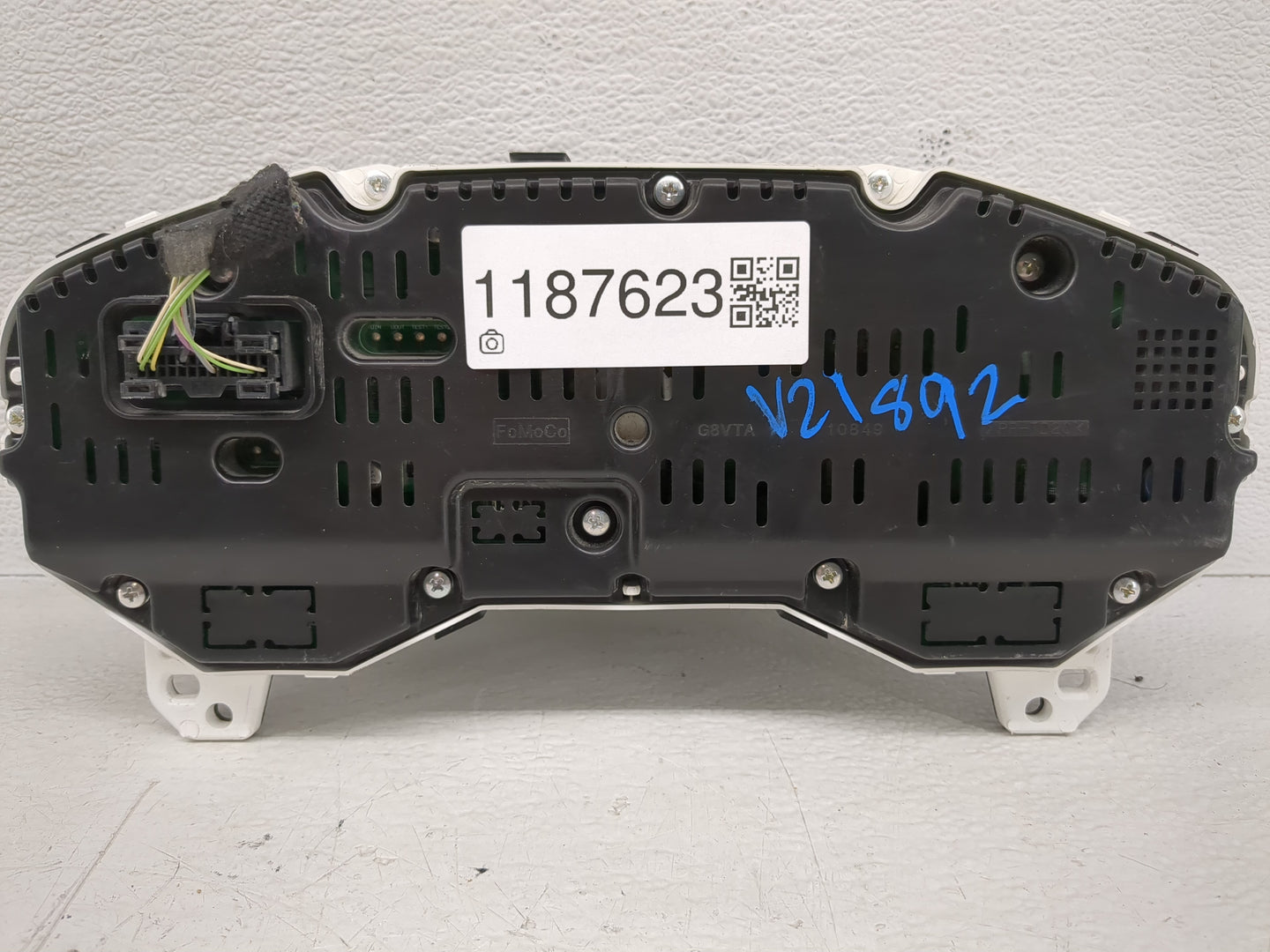 2019-2020 Ford Fusion Instrument Cluster Speedometer Gauges P/N:KS7T-10849-GC Fits Fits 2019 2020 OEM Used Auto Parts - Oemu