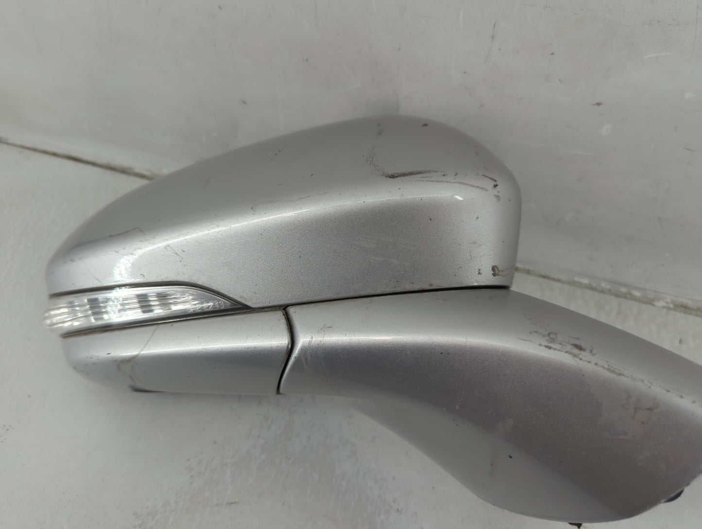 2019-2020 Ford Fusion Passenger Side View Mirror - Right Door Mirror OEM Used - Oemusedautoparts1.com