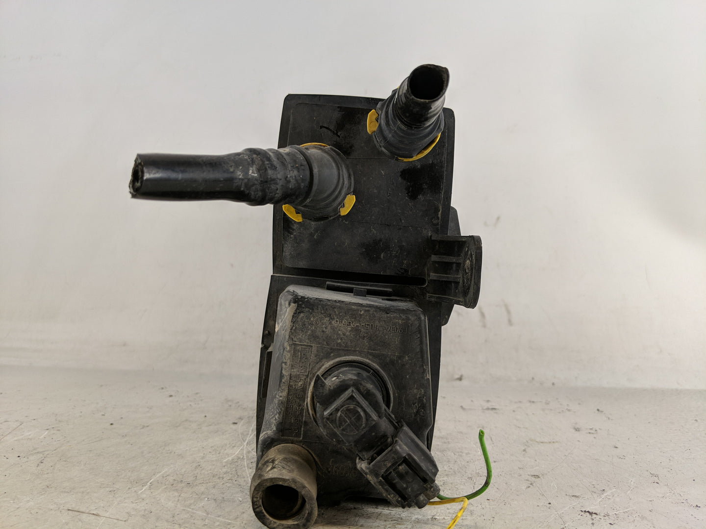 2019 Ford Fusion Fuel Vapor Charcoal Canister - Oemusedautoparts1.com