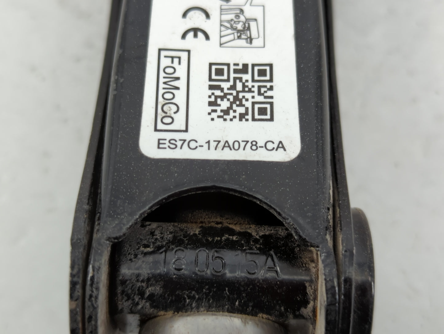 2019 Ford Fusion Spare Scissor Car Jack 1188188 - Oemusedautoparts1.com