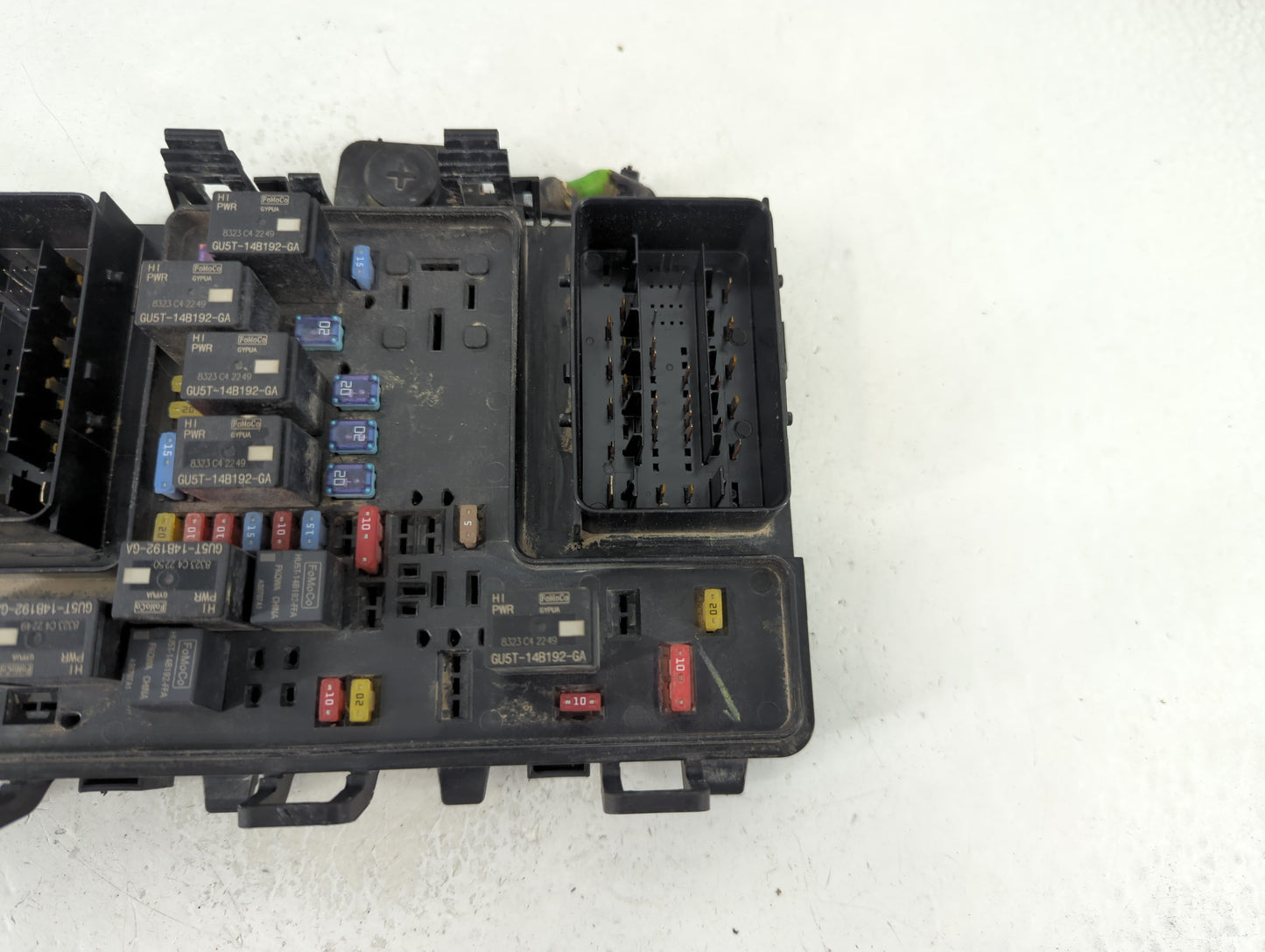 2017-2020 Ford Fusion Fusebox Fuse Box Panel Relay Module P/N:G2GT14A075AA Fits Fits 2017 2018 2019 2020 OEM Used Auto Parts