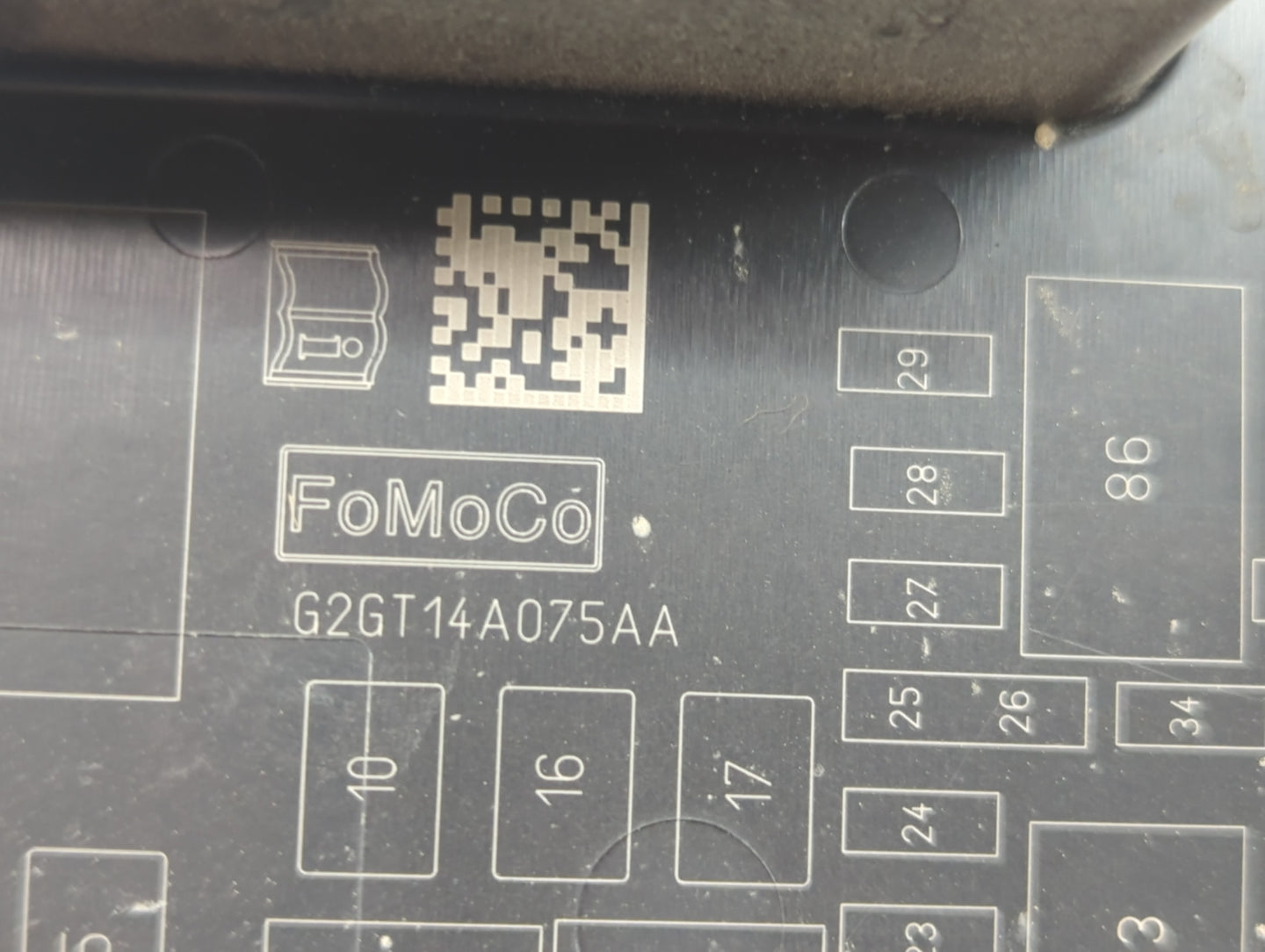 2017-2020 Ford Fusion Fusebox Fuse Box Panel Relay Module P/N:G2GT14A075AA Fits Fits 2017 2018 2019 2020 OEM Used Auto Parts