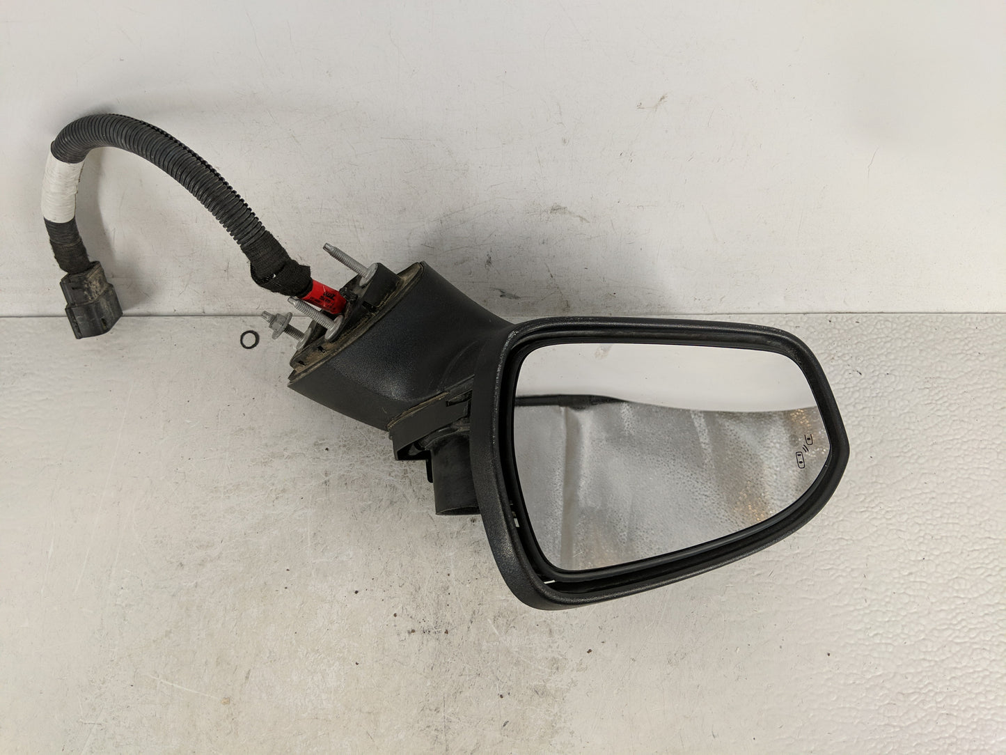 2019-2020 Ford Fusion Passenger Side View Mirror - Right Door Mirror OEM Used - Oemusedautoparts1.com
