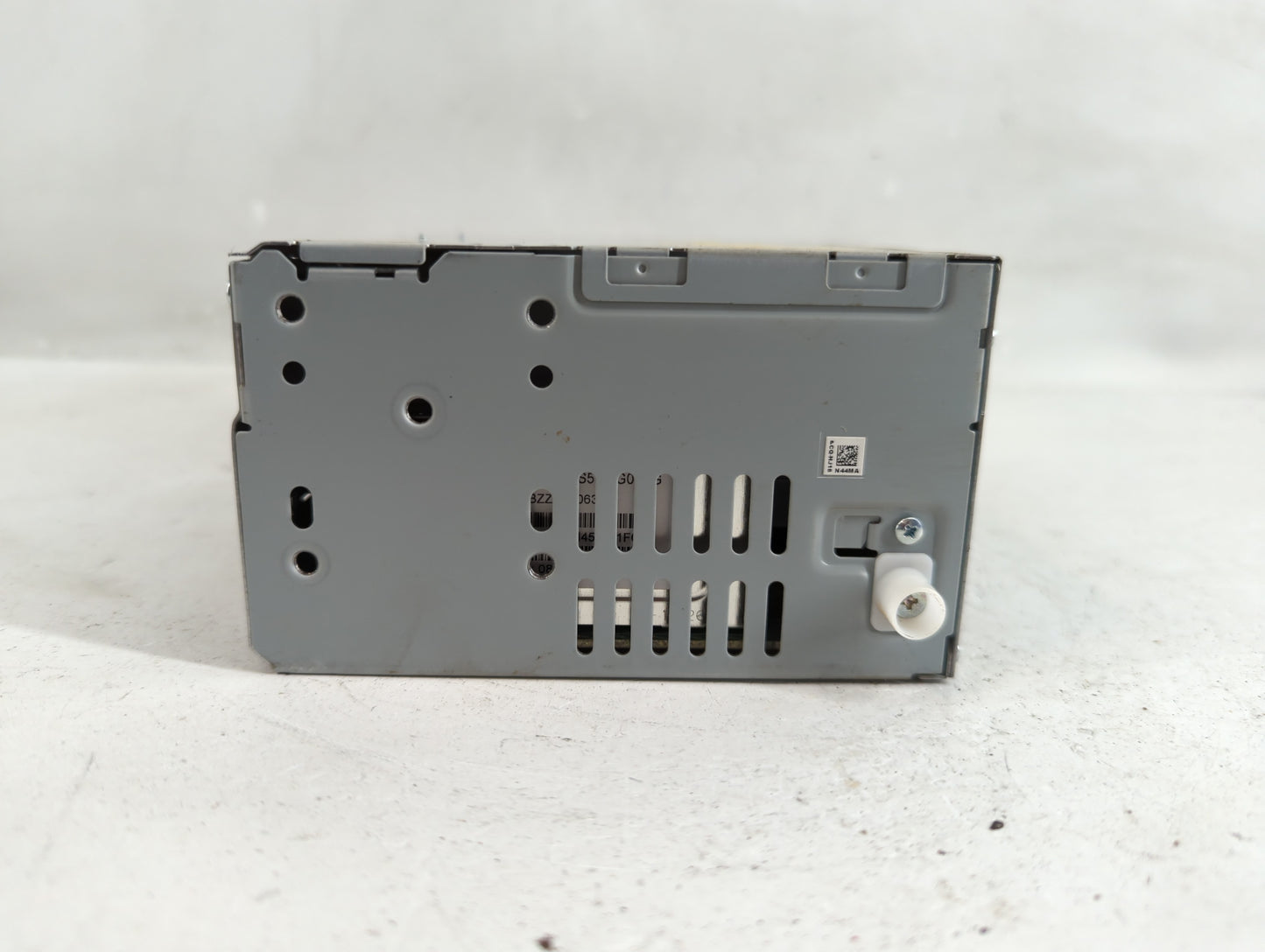 2017-2020 Ford Fusion Radio AM FM Cd Player Receiver Replacement P/N:HS7T-19C107-ZD Fits Fits 2017 2018 2019 2020 OEM Used A