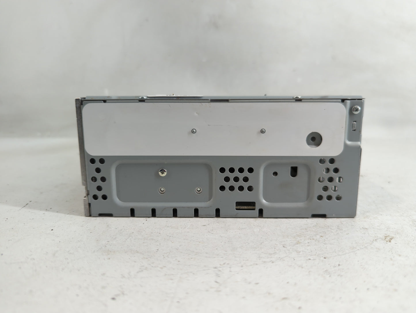 2019-2020 Ford Fusion Radio AM FM Cd Player Receiver Replacement P/N:KS7T-18D818-YC Fits Fits 2019 2020 OEM Used Auto Parts 