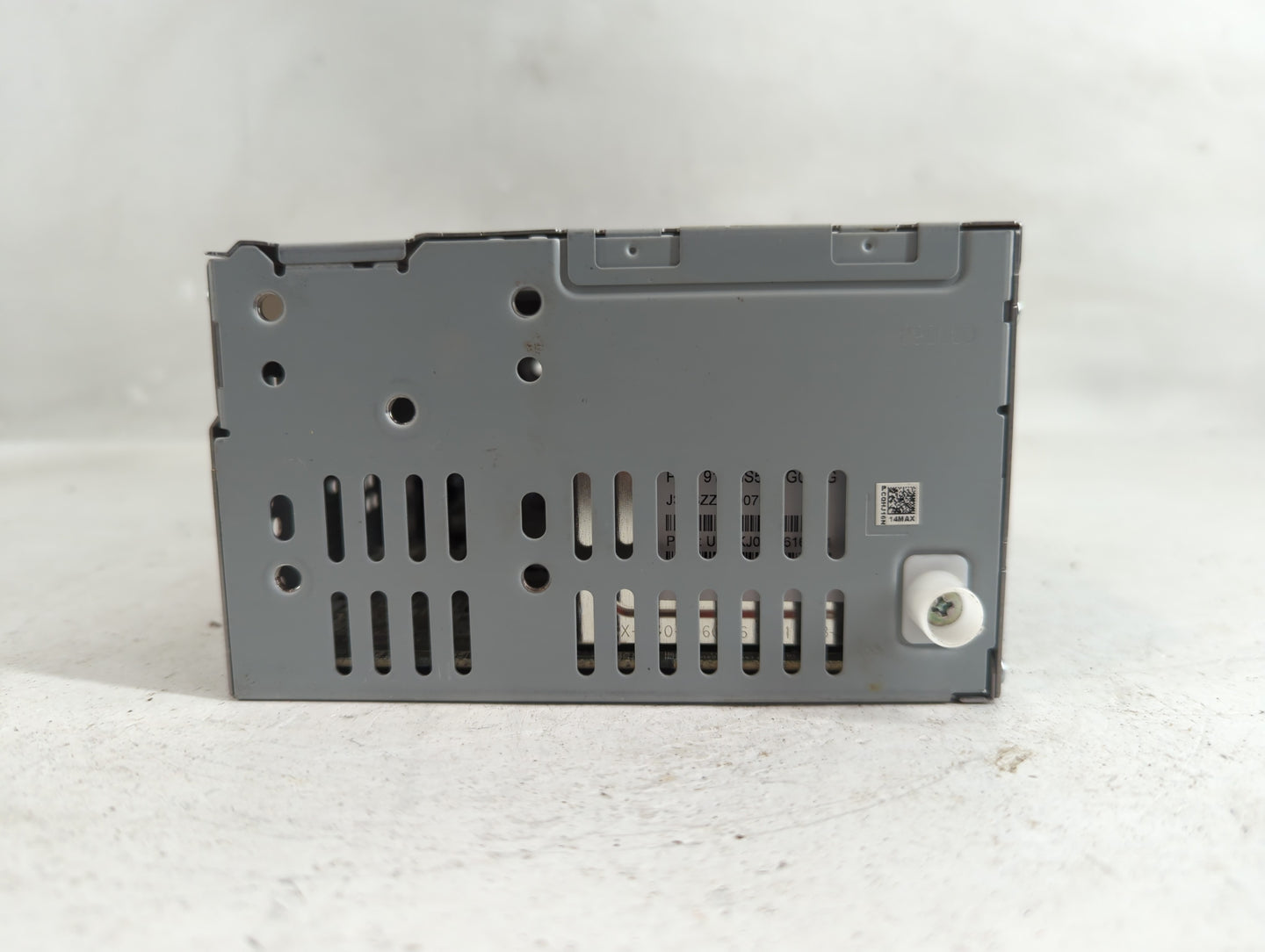 2019-2020 Ford Fusion Radio AM FM Cd Player Receiver Replacement P/N:KS7T-18D818-YC Fits Fits 2019 2020 OEM Used Auto Parts 
