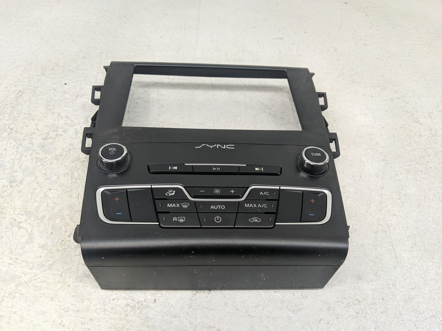 2017-2020 Ford Fusion Radio AM FM Cd Player Receiver Replacement P/N:KS7T-18E245-CGF Fits Fits 2017 2018 2019 2020 OEM Used 