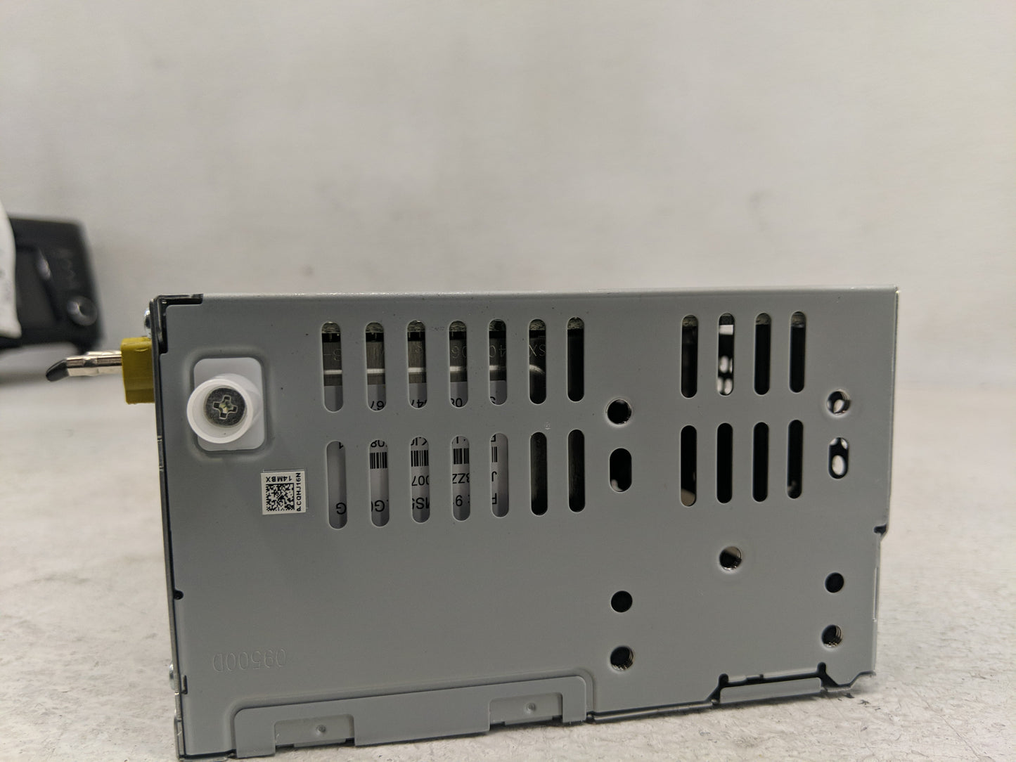 2019-2020 Ford Fusion Radio AM FM Cd Player Receiver Replacement P/N:KS7T-18D818-YC Fits Fits 2019 2020 OEM Used Auto Parts 
