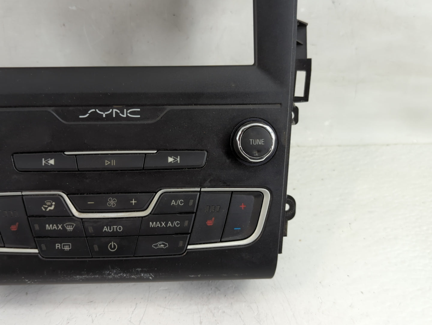 2019 Ford Fusion Radio AM FM Cd Player Receiver Replacement P/N:KS7T-18E245-CHE Fits OEM Used Auto Parts - Oemusedautoparts1