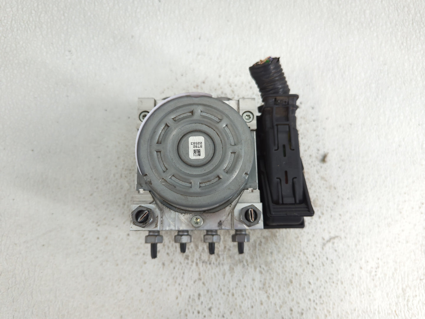 2019-2020 Ford Fusion ABS Pump Control Module Replacement P/N:KG9C-2V373-LC Fits Fits 2019 2020 OEM Used Auto Parts - Oemuse