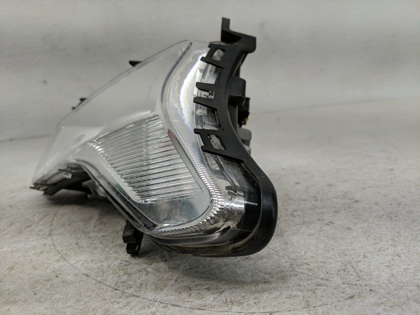 2017-2019 Ford Fusion Passenger Right Oem Front Light Lamp - Oemusedautoparts1.com