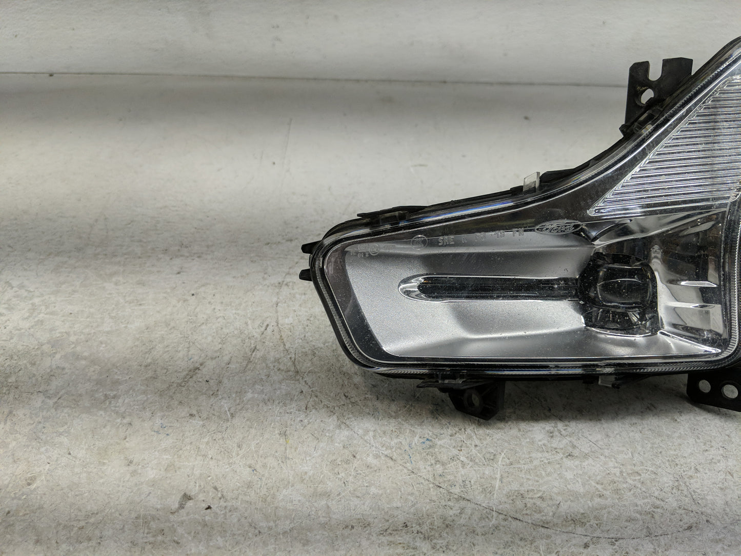 2019-2020 Ford Fusion Driver Left Oem Front Light Lamp - Oemusedautoparts1.com