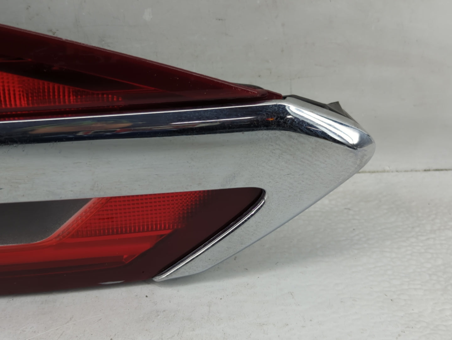 2019-2020 Ford Fusion Tail Light Assembly Driver Left OEM P/N:KS73-13A603-AF Fits Fits 2019 2020 OEM Used Auto Parts - Oemus