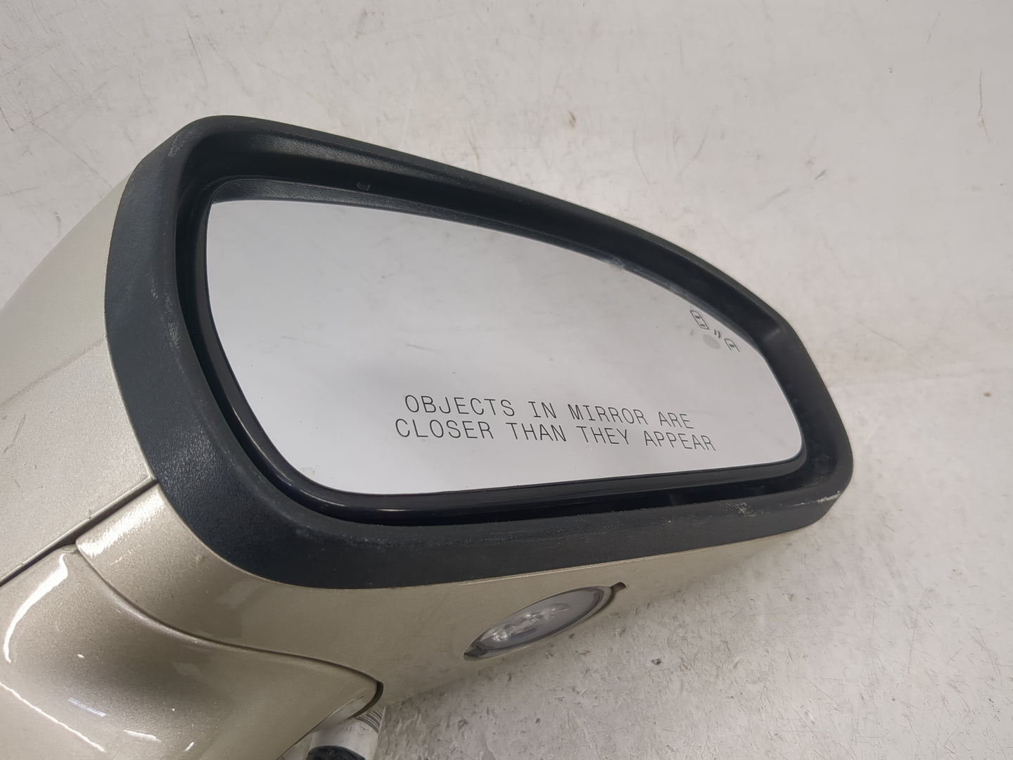 2019-2020 Ford Fusion Passenger Side View Mirror - Right Door Mirror OEM Used - Oemusedautoparts1.com