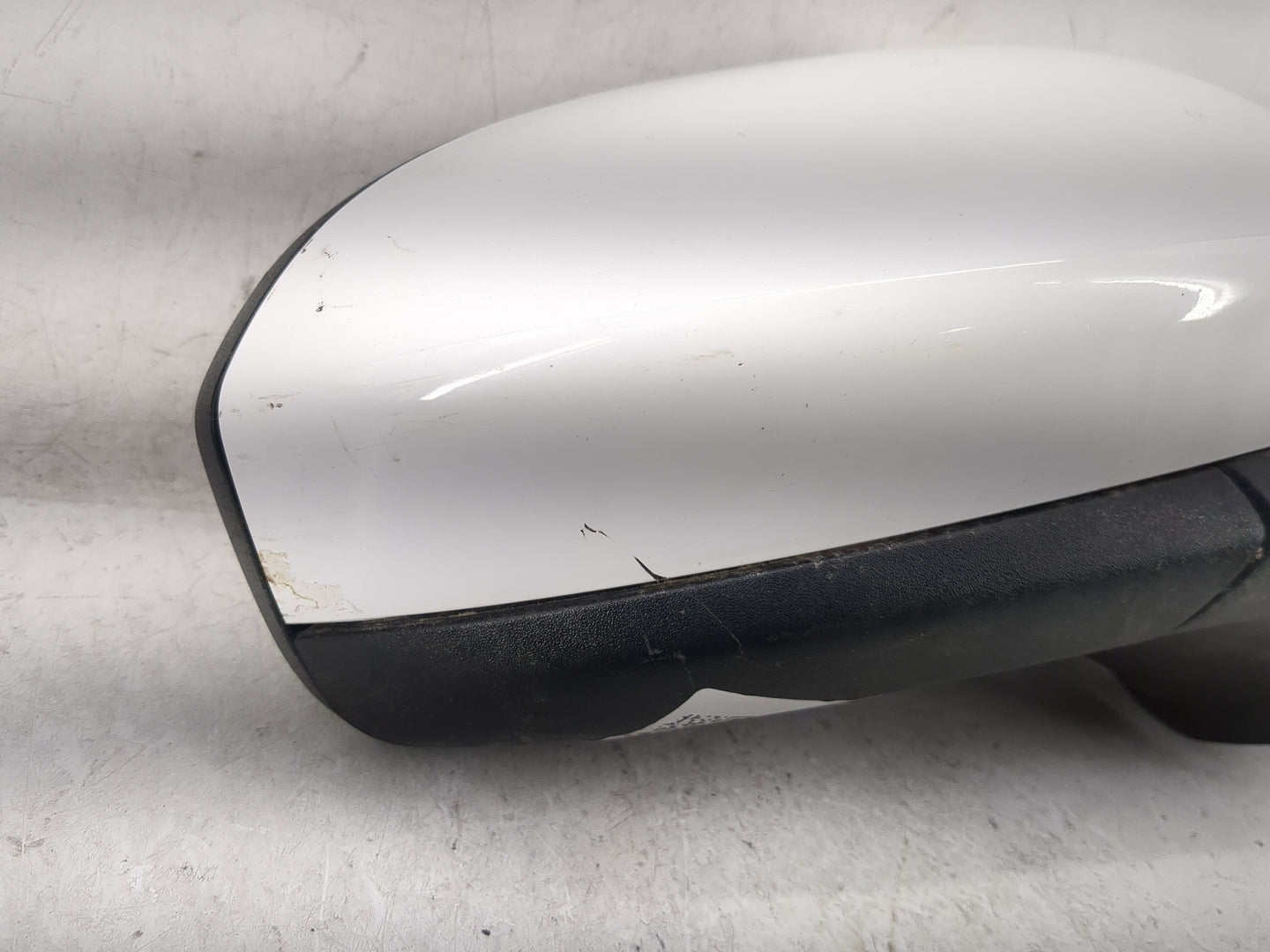 2019-2020 Ford Fusion Passenger Side View Mirror - Right Door Mirror OEM Used - Oemusedautoparts1.com