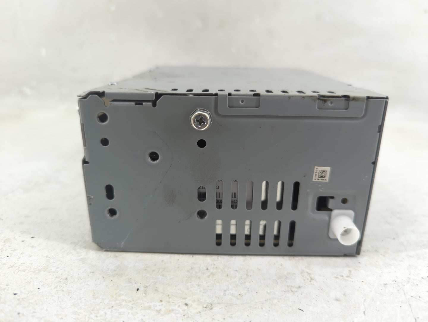 2017-2020 Ford Fusion Radio AM FM Cd Player Receiver Replacement Fits Fits 2017 2018 2019 2020 OEM Used Auto Parts - Oemused