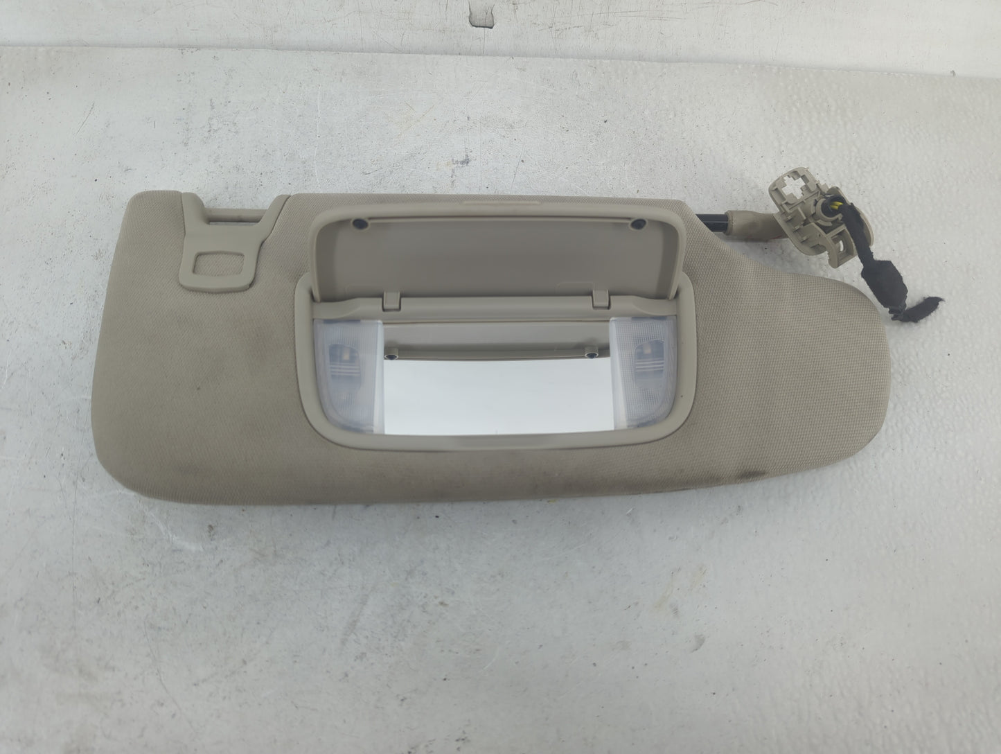 2017-2020 Ford Fusion Sun Visor Shade Replacement Passenger Right Mirror Fits Fits 2017 2018 2019 2020 OEM Used Auto Parts -