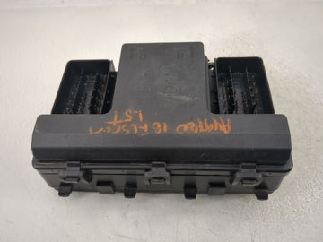 2017-2020 Ford Fusion Fusebox Fuse Box Panel Relay Module P/N:HG9T14D068BC_01 Fits Fits 2017 2018 2019 2020 OEM Used Auto Pa