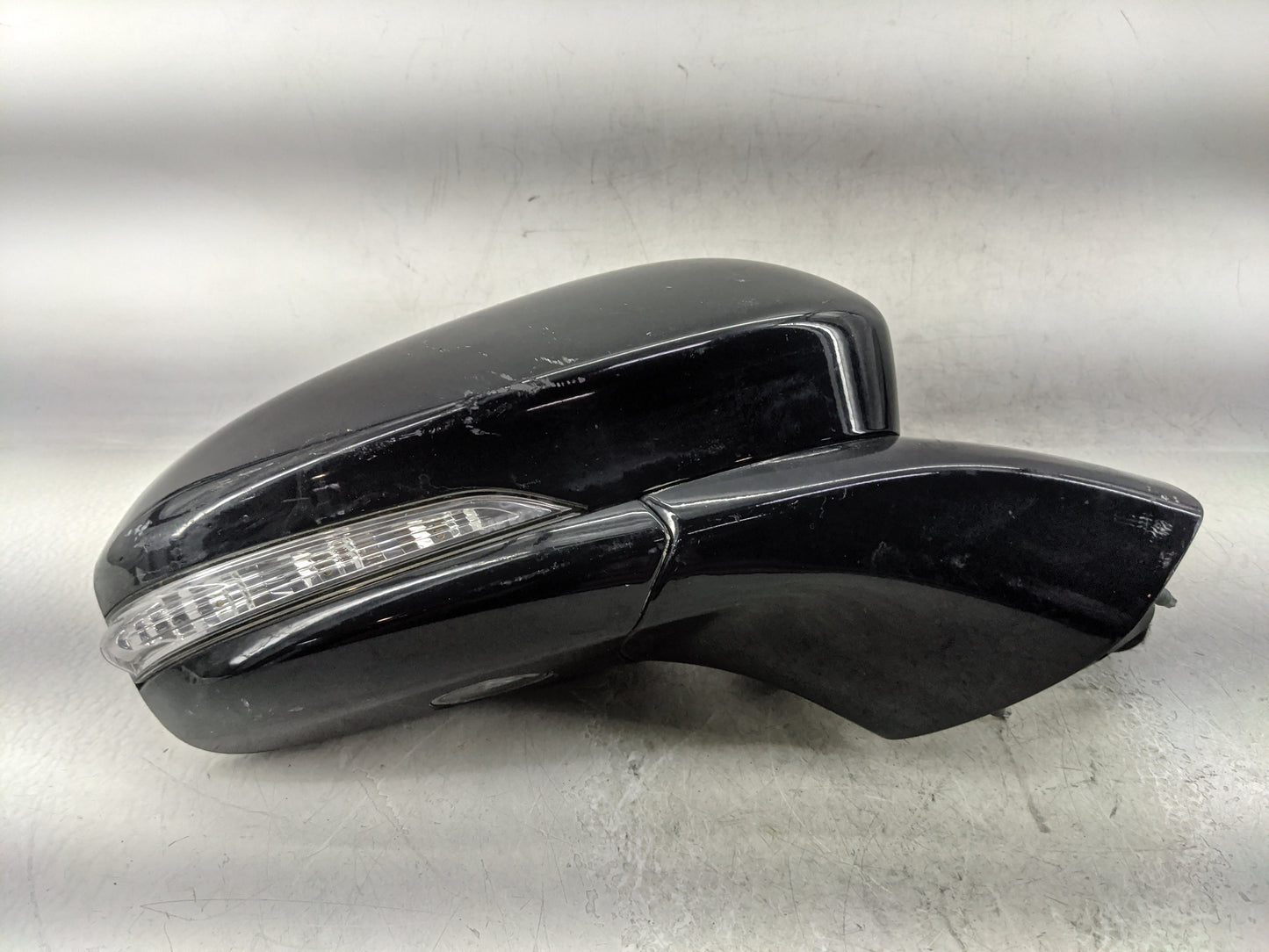 2019-2020 Ford Fusion Passenger Side View Mirror - Right Door Mirror OEM Used - Oemusedautoparts1.com