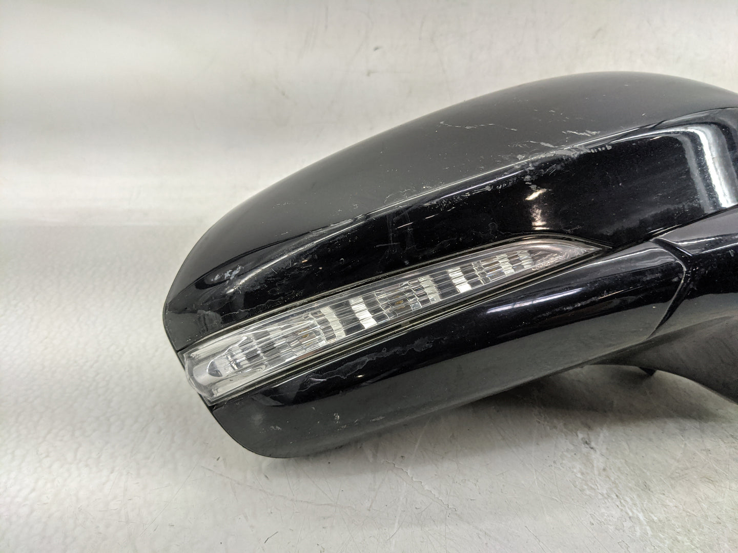 2019-2020 Ford Fusion Passenger Side View Mirror - Right Door Mirror OEM Used - Oemusedautoparts1.com