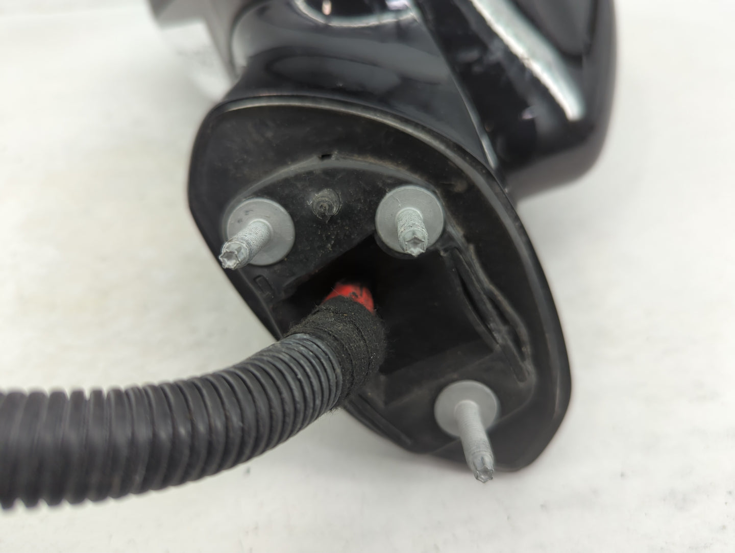 2019-2020 Ford Fusion Driver Side View Mirror - Left Door Mirror OEM Used - Oemusedautoparts1.com