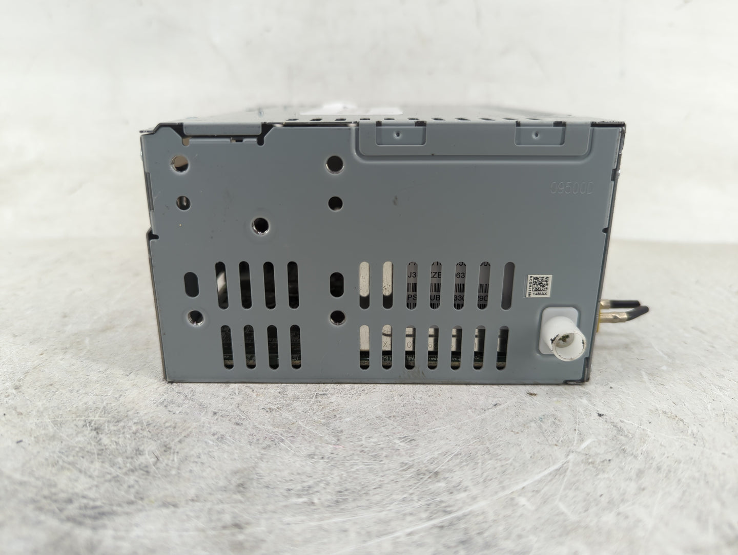 2019-2020 Ford Fusion Radio AM FM Cd Player Receiver Replacement P/N:KS7T-18D818-YB Fits Fits 2019 2020 OEM Used Auto Parts 