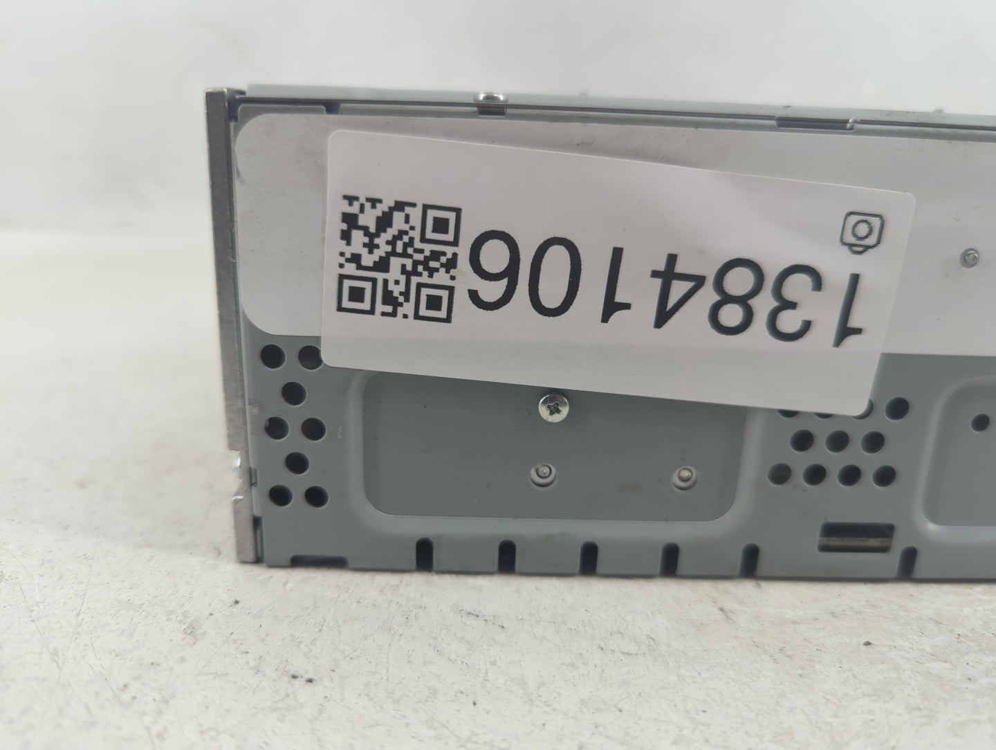 2017-2020 Ford Fusion Radio AM FM Cd Player Receiver Replacement Fits Fits 2017 2018 2019 2020 OEM Used Auto Parts - Oemused