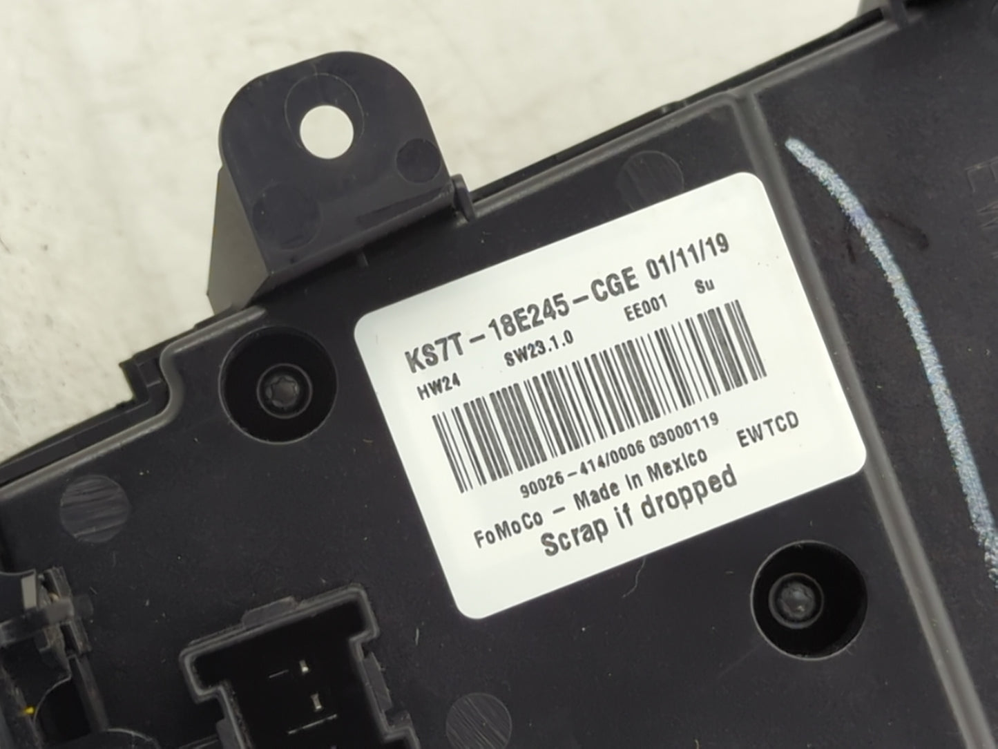 2017-2020 Ford Fusion Radio Control Panel - Oemusedautoparts1.com