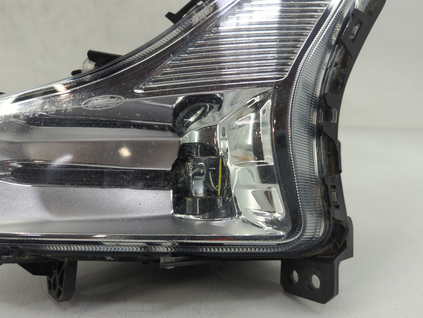 2019 Ford Fusion Driver Left Oem Fog Light Lamp - Oemusedautoparts1.com