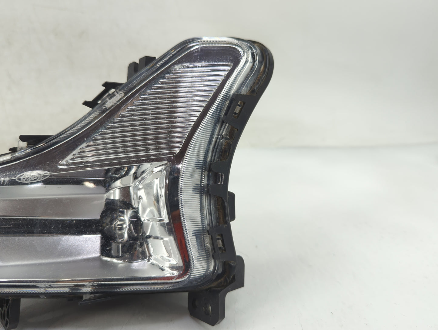 2019 Ford Fusion Driver Left Oem Fog Light Lamp - Oemusedautoparts1.com