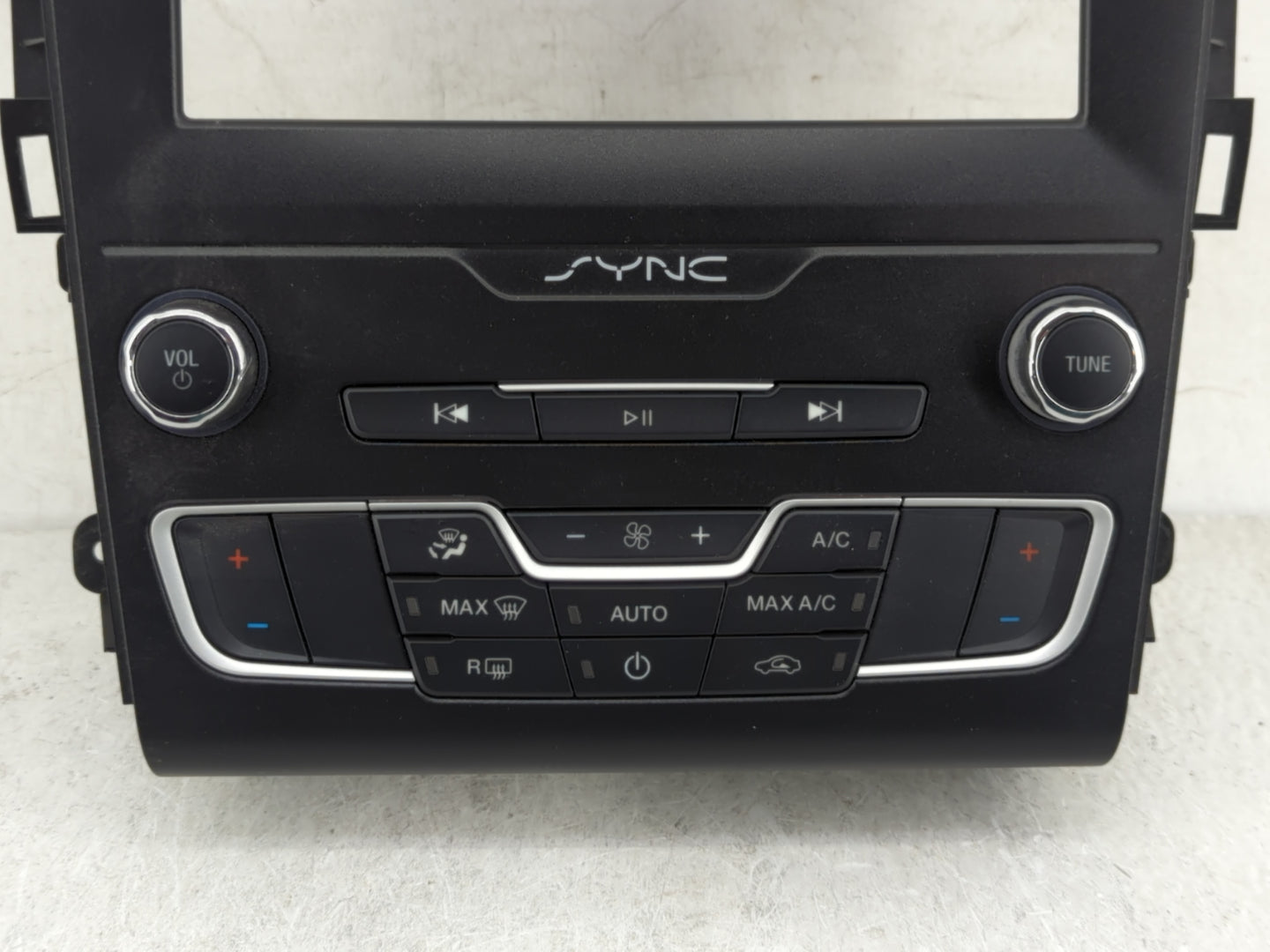 2019-2020 Ford Fusion Radio Control Panel - Oemusedautoparts1.com