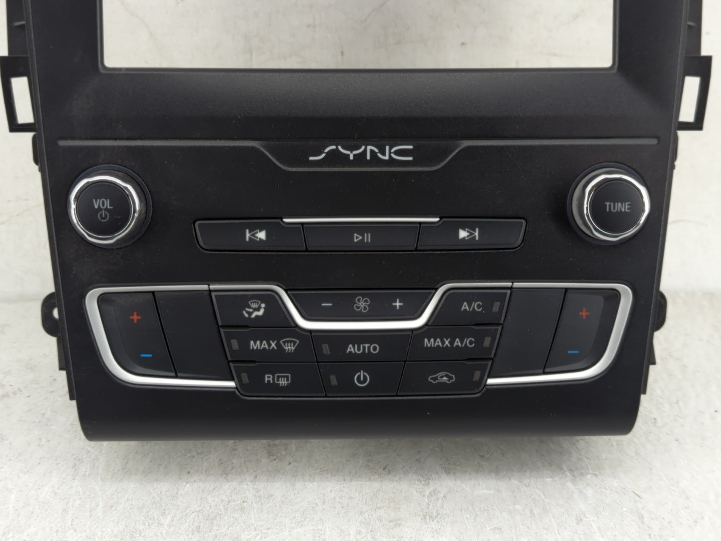 2019-2020 Ford Fusion Radio Control Panel - Oemusedautoparts1.com