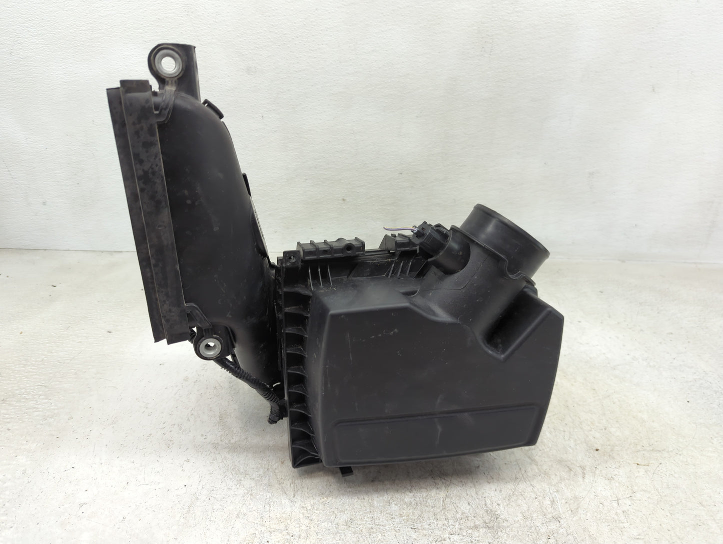 2017-2020 Ford Fusion Air Cleaner Intake-duct Hose Tube - Oemusedautoparts1.com
