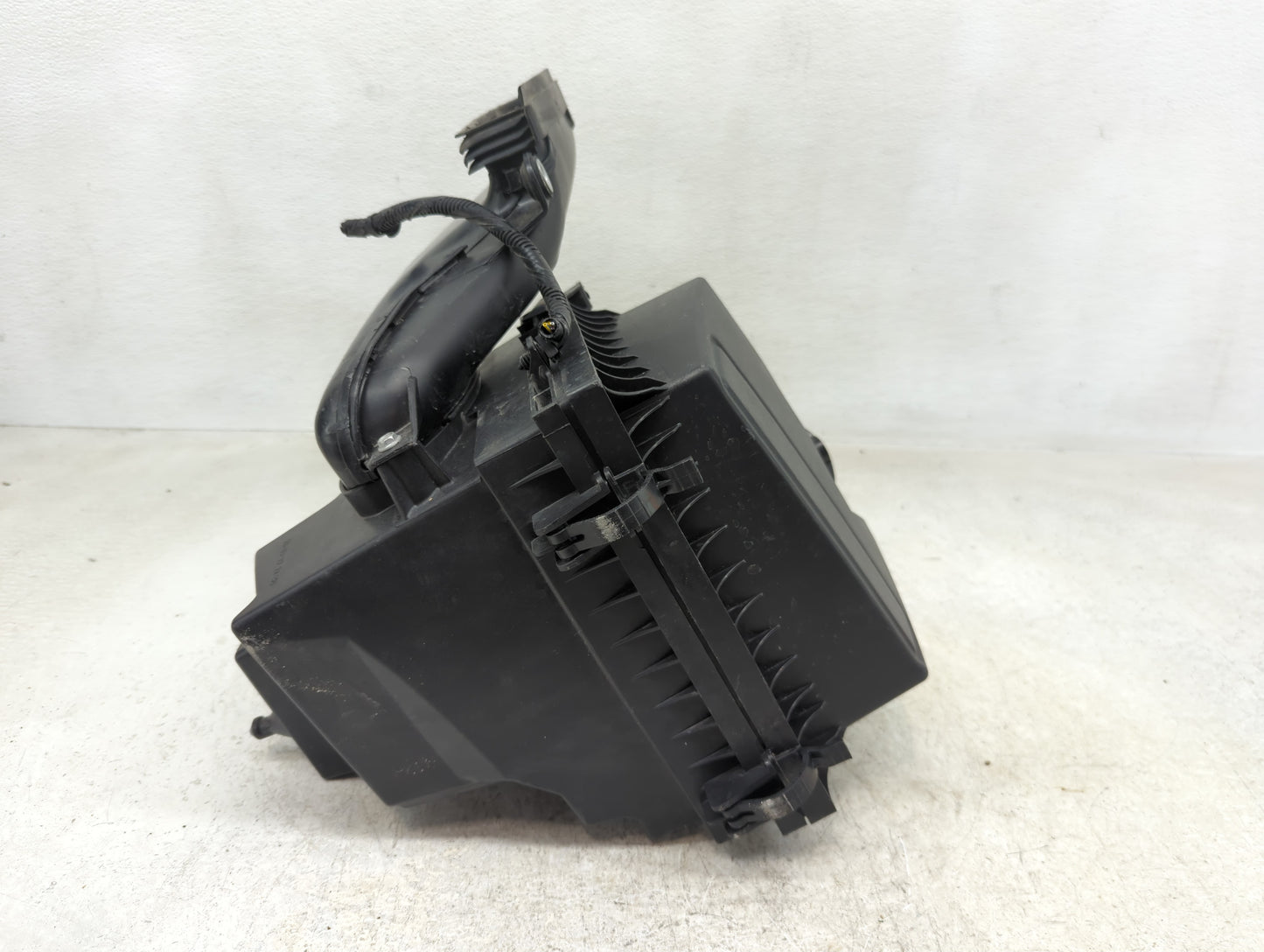 2017-2020 Ford Fusion Air Cleaner Intake-duct Hose Tube - Oemusedautoparts1.com