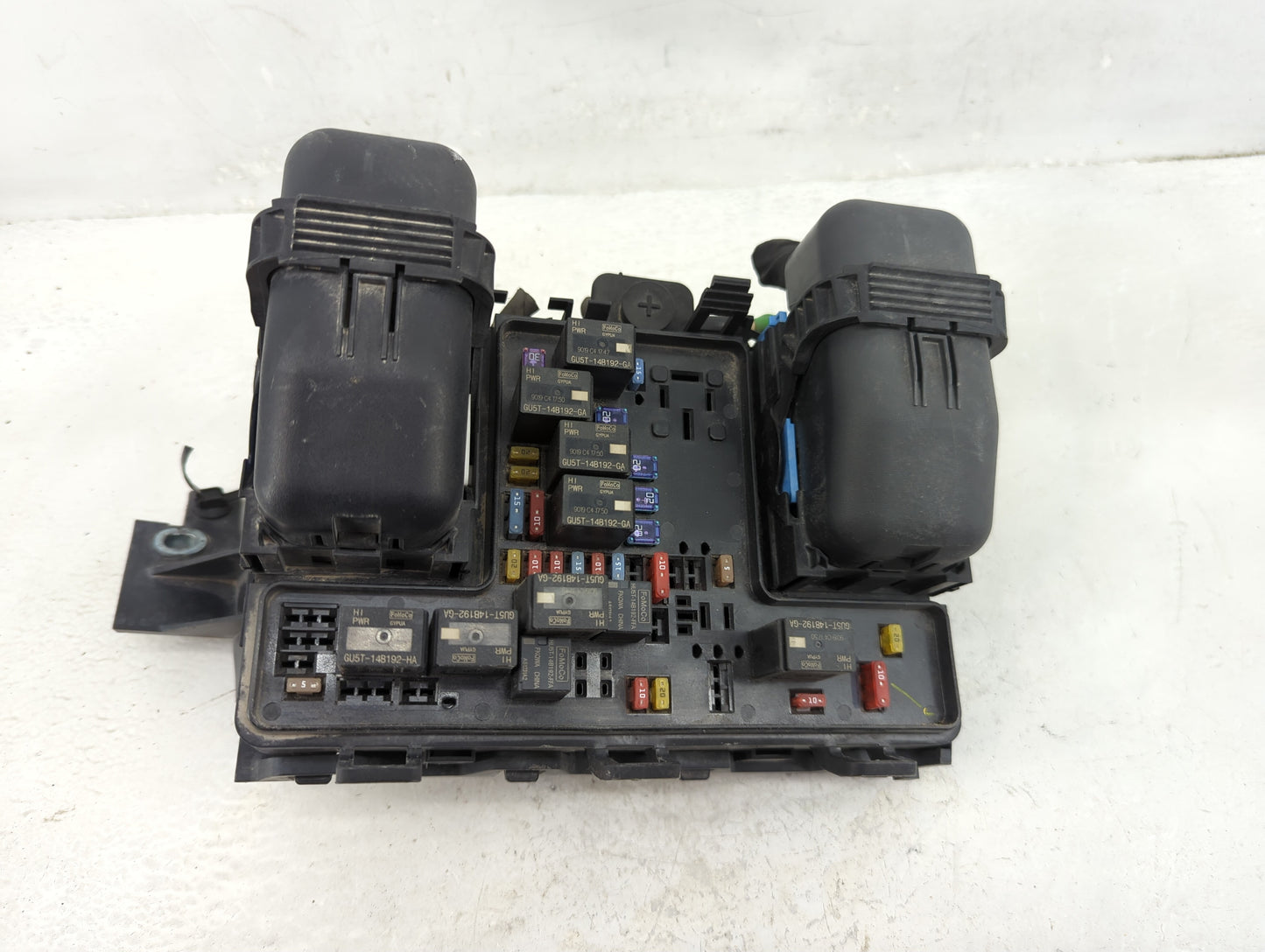 2017-2020 Ford Fusion Fusebox Fuse Box Panel Relay Module P/N:G2GT14A075AA Fits Fits 2017 2018 2019 2020 OEM Used Auto Parts