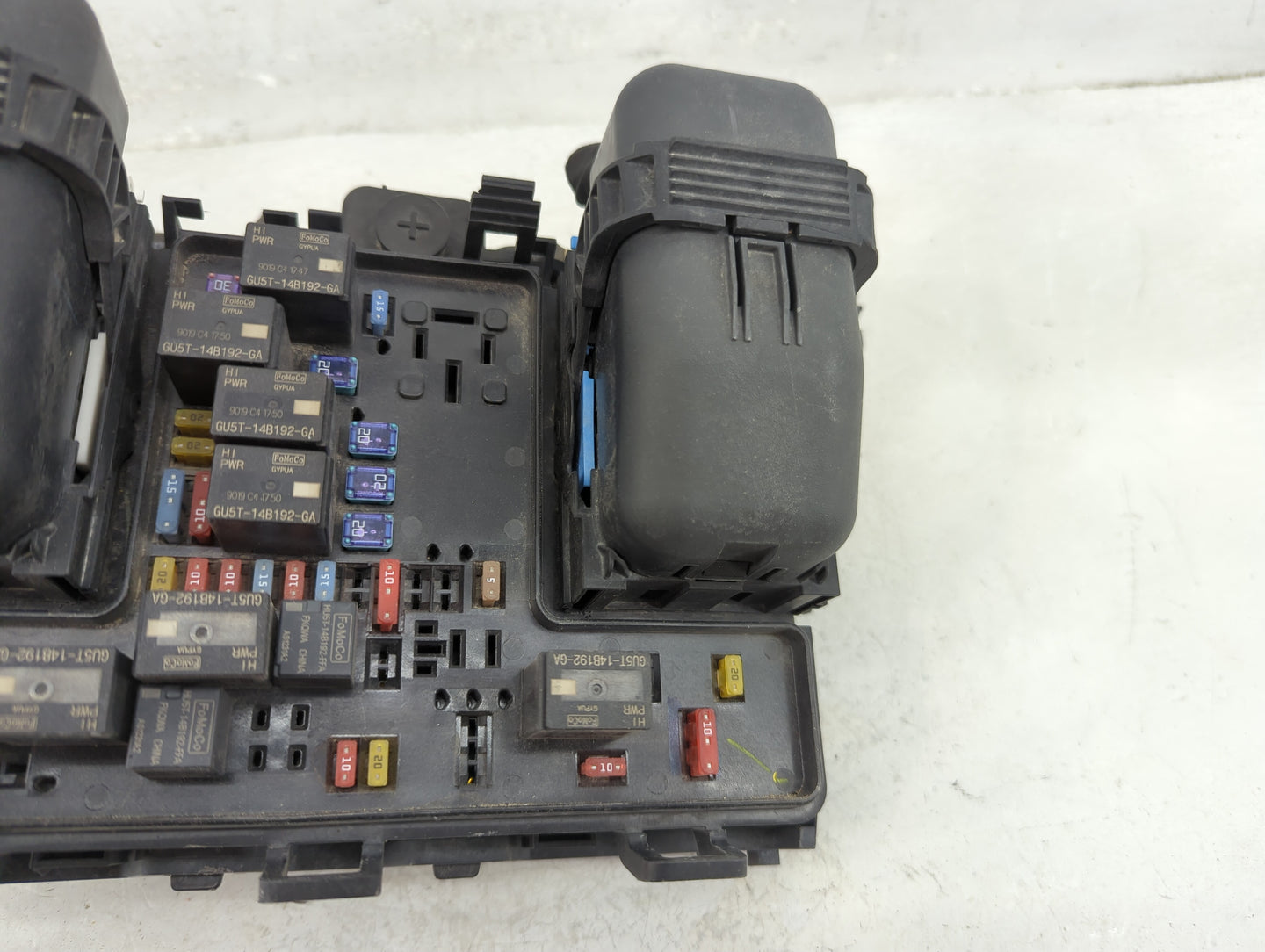 2017-2020 Ford Fusion Fusebox Fuse Box Panel Relay Module P/N:G2GT14A075AA Fits Fits 2017 2018 2019 2020 OEM Used Auto Parts
