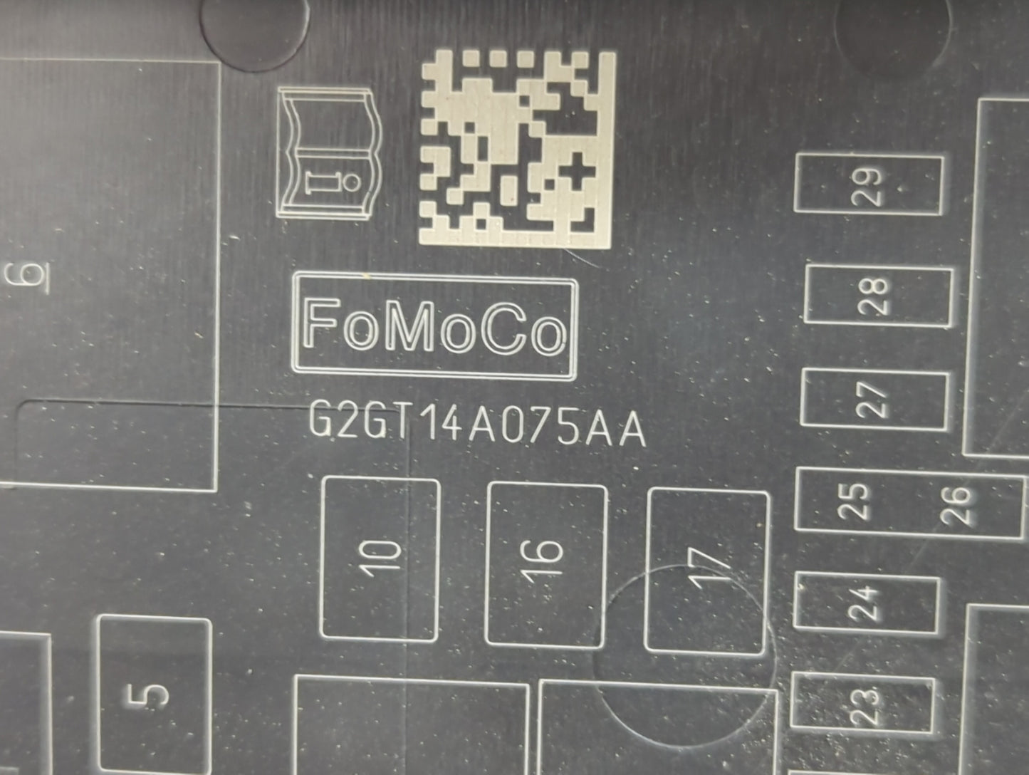 2017-2020 Ford Fusion Fusebox Fuse Box Panel Relay Module P/N:G2GT14A075AA Fits Fits 2017 2018 2019 2020 OEM Used Auto Parts
