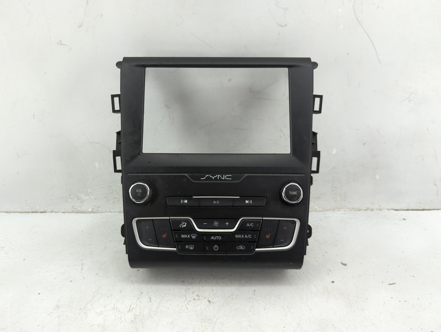 2019-2020 Ford Fusion Radio Control Panel - Oemusedautoparts1.com