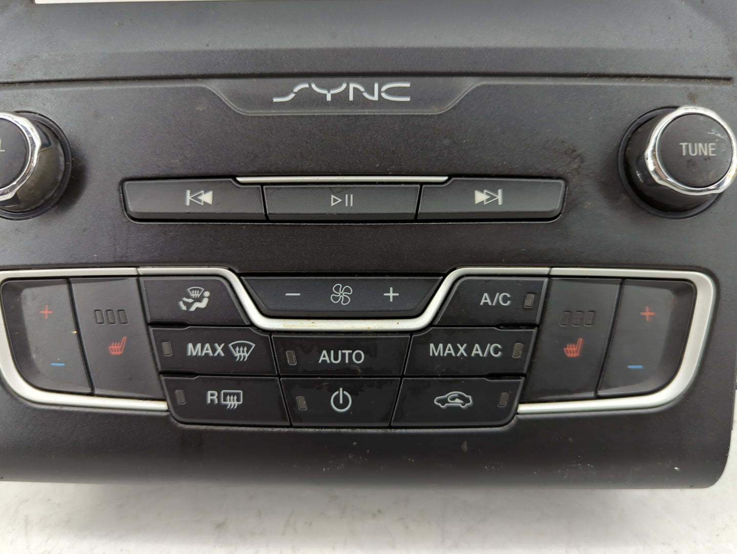 2019-2020 Ford Fusion Radio Control Panel - Oemusedautoparts1.com
