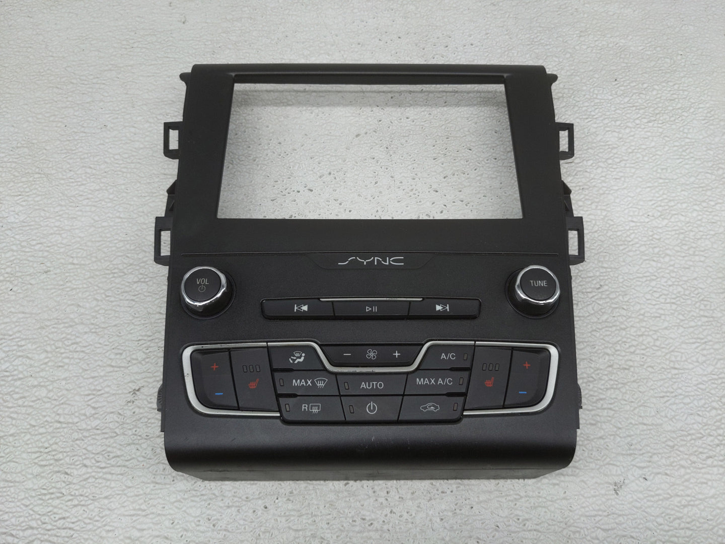 2019-2020 Ford Fusion Radio Control Panel - Oemusedautoparts1.com