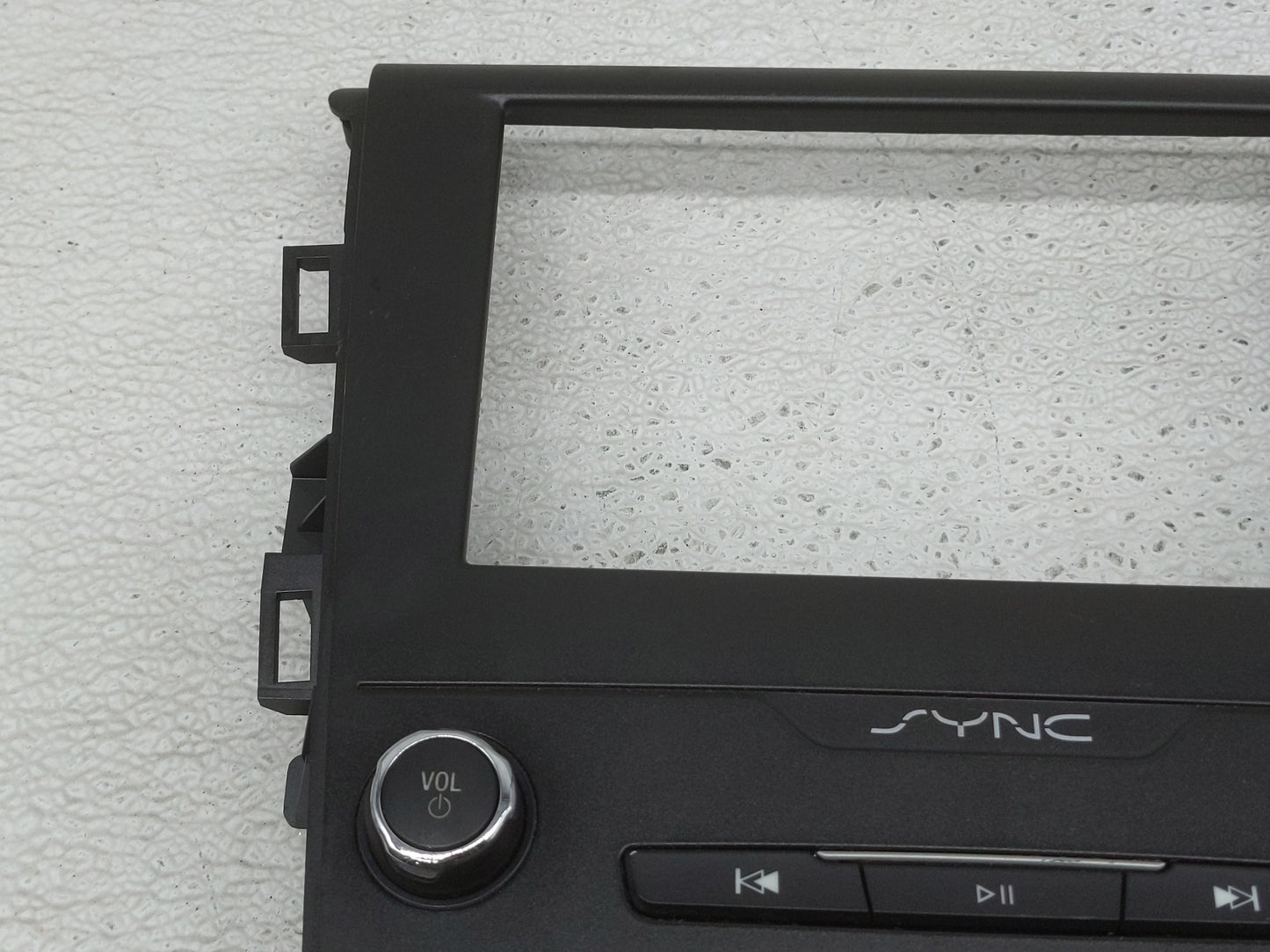 2019-2020 Ford Fusion Radio Control Panel - Oemusedautoparts1.com