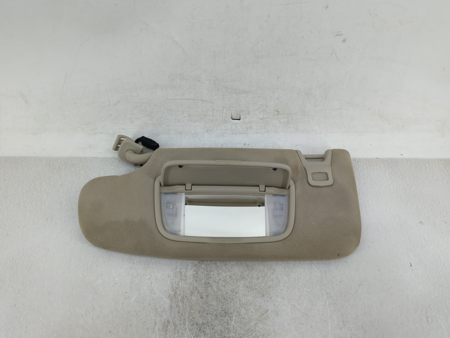 2017-2020 Ford Fusion Sun Visor Shade Replacement Driver Left Mirror Fits Fits 2017 2018 2019 2020 OEM Used Auto Parts - Oem