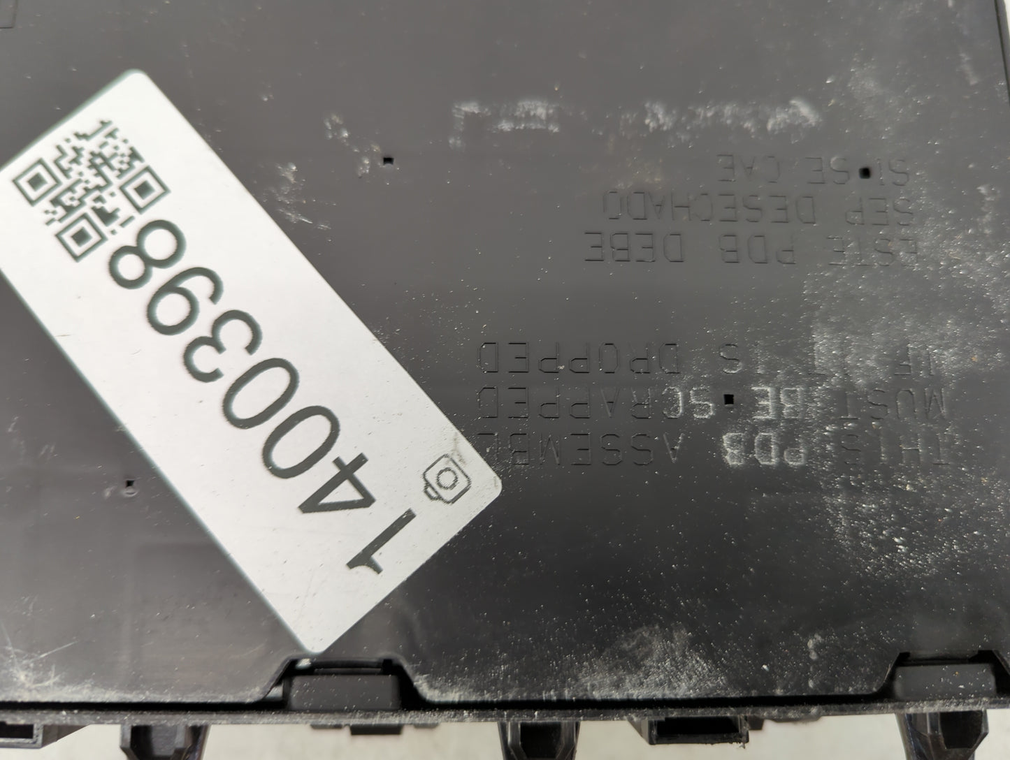 2017-2020 Ford Fusion Fusebox Fuse Box Panel Relay Module Fits Fits 2017 2018 2019 2020 OEM Used Auto Parts - Oemusedautopar