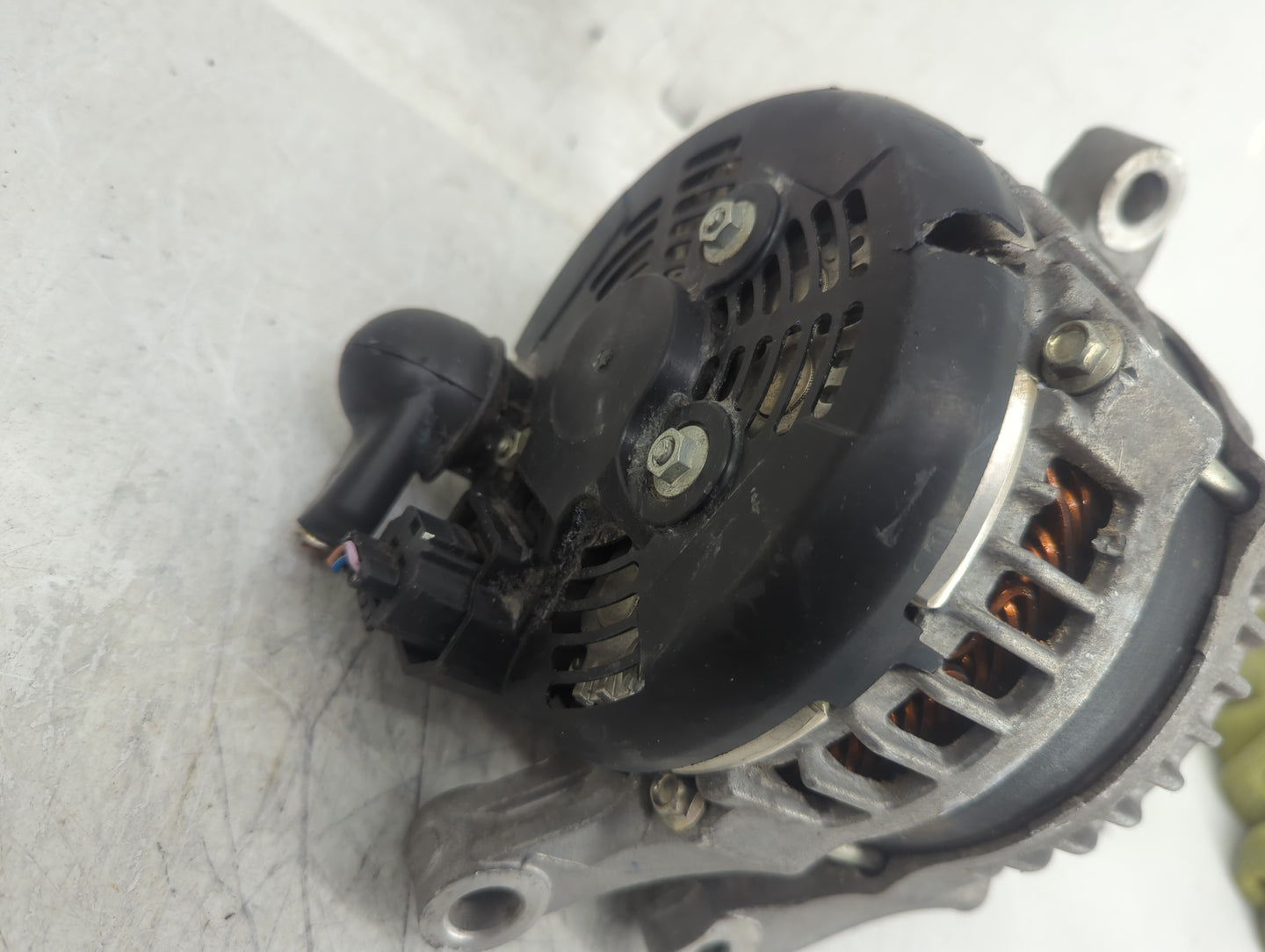 2019 Ford Fusion Alternator Replacement Generator Charging Assembly Engine OEM P/N:G2GT-10300-AA Fits OEM Used Auto Parts - 