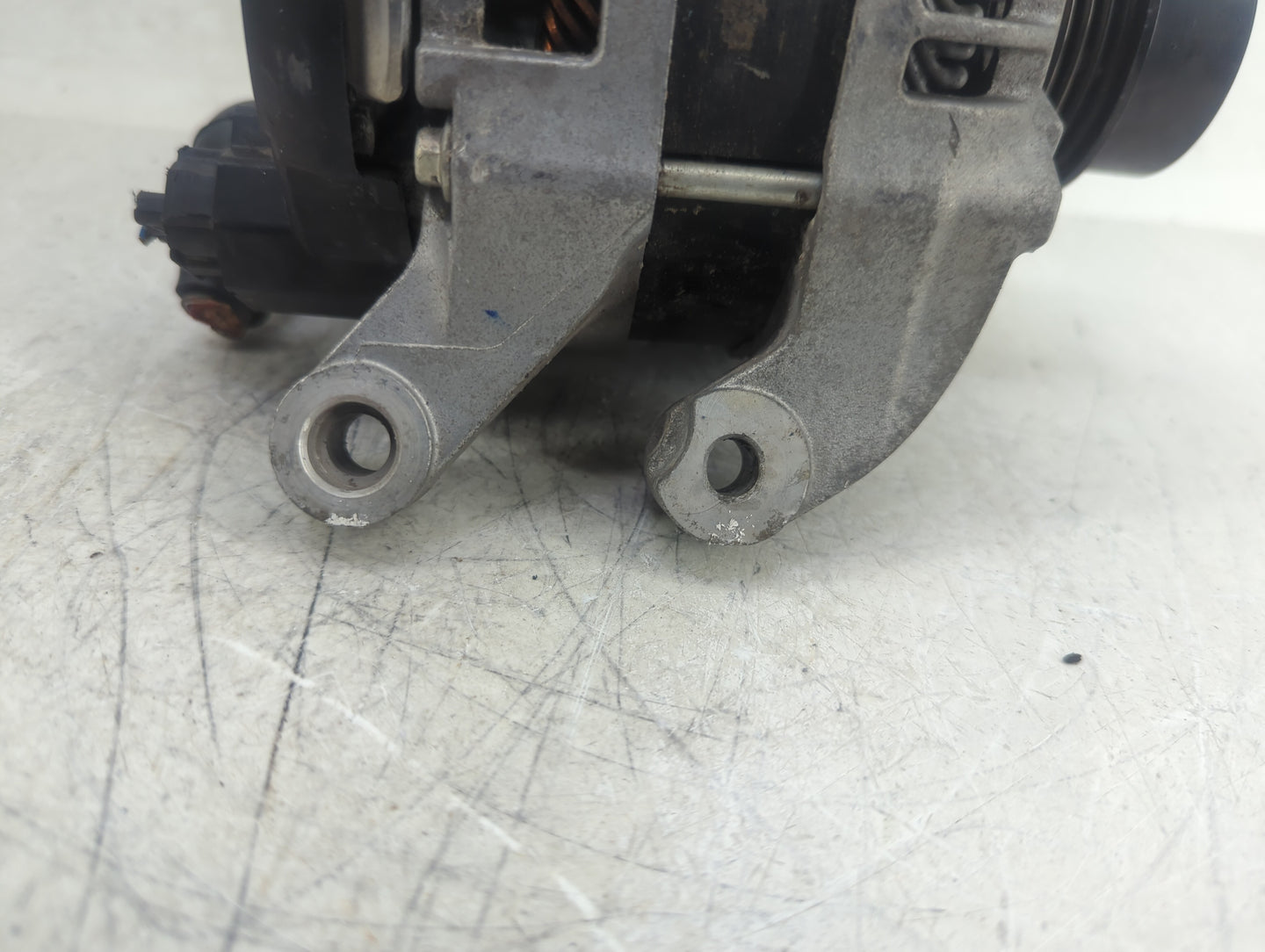 2019 Ford Fusion Alternator Replacement Generator Charging Assembly Engine OEM P/N:G2GT-10300-AA Fits OEM Used Auto Parts - 